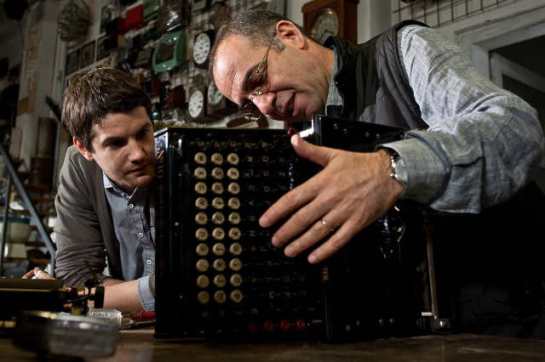 The Best Offer (2013) - 07