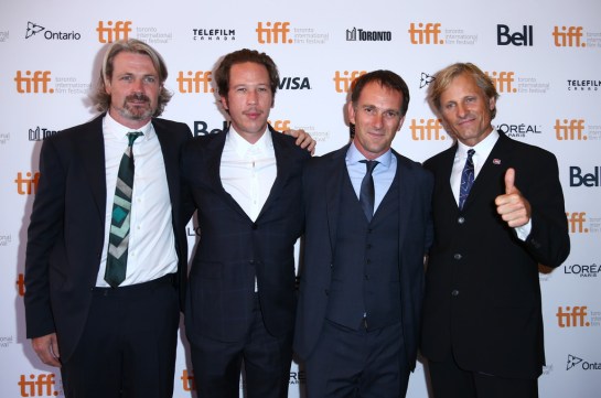 Far from Men (2014) 07