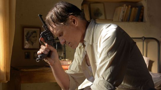 Far from Men (2014) 08