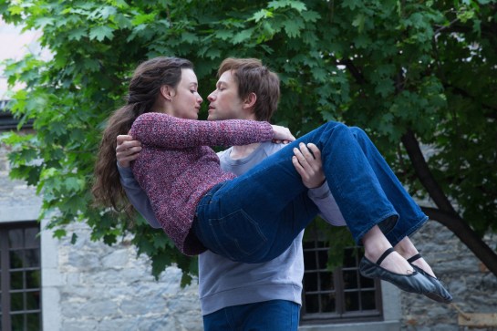 Annie (Charlotte Le Bon) and Philippe Petit (Joseph Gordon-Levitt) in TriStar Pictures' THE WALK